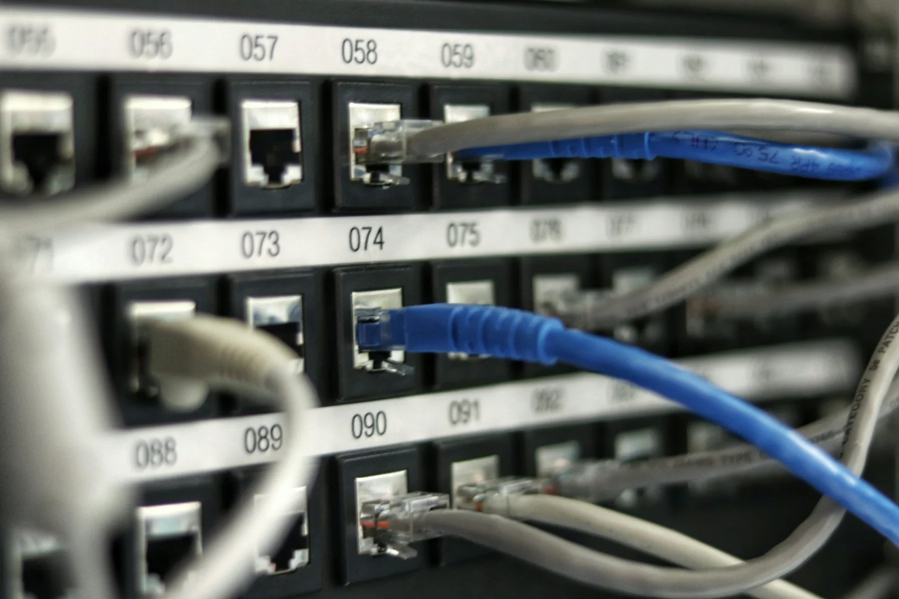 วิธีออกแบบระบบ Network โรงงานอุตสาหกรรม รองรับ IoT 24 ชม.